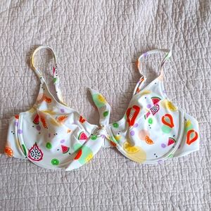 NWOT Fruity Blackbough Bikini Top